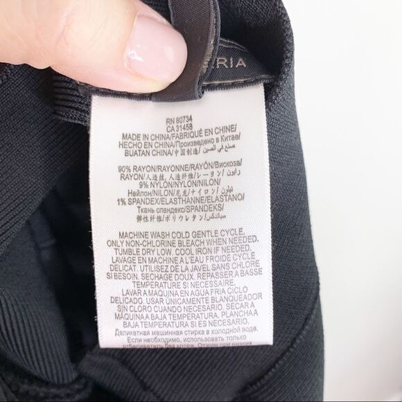 BCBGMaxAzria SIMONE TEXTURED POWER SKIRT Bandage Black Sz S - Picture 8 of 10